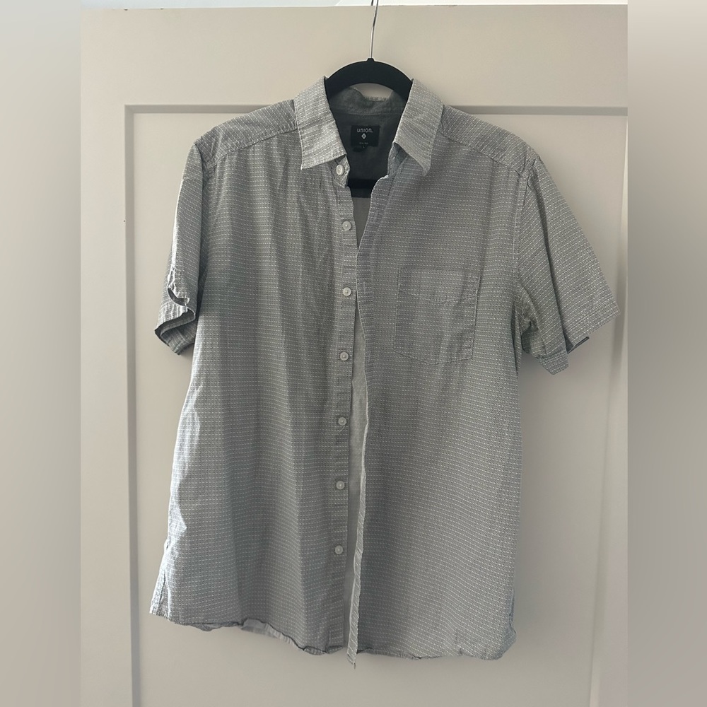 Union Gray Men’s Button Down Large